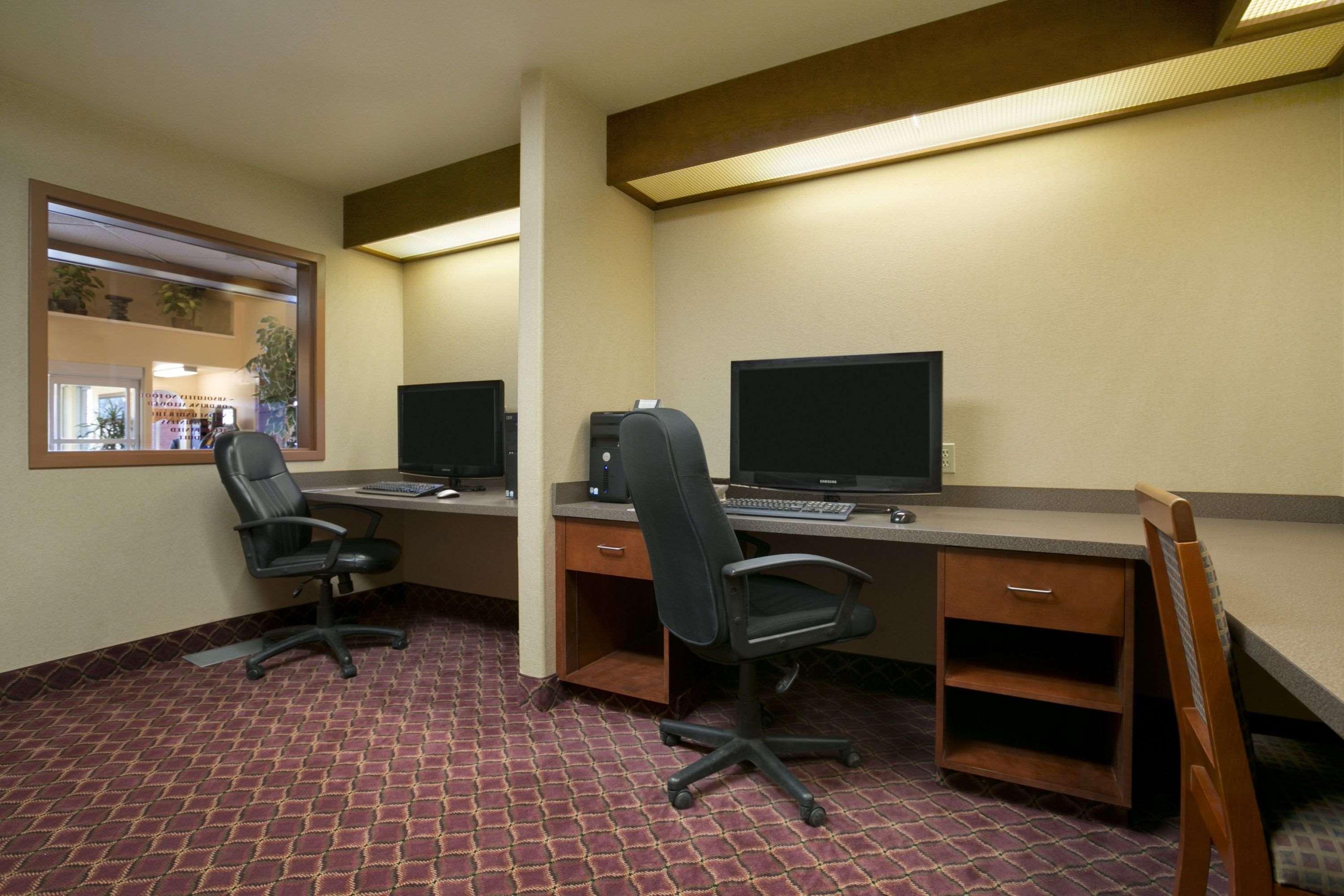 ซูเปอร์ 8 บาย วินด์แฮม ฟอร์ต เนลสัน บริติชโคลัมเบีย Hotel ฟอร์ทเนลสัน ภายนอก รูปภาพ